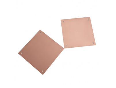 Set of two 0,8mm copper plates: 1 with centered hole & 1 without hole according directive ANSM 08/12/08