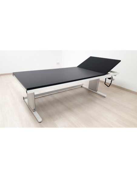 Electrical height adjustable traumatology stretcher 2 sections C40 Height 550 to 800mm